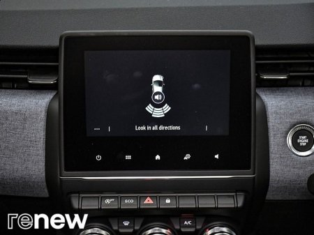 2025 Renault Clio - thumbnail 25