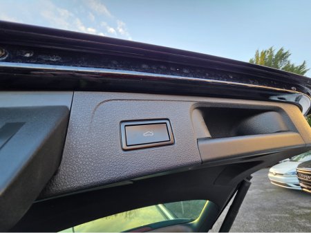 2018 Volkswagen Passat 2.0 TDI VIRTUAL DASH FULL LEATHER HEATED ELECTRIC SEATS SAT NAV CARPLAY ANDROID AUTO BLIND SPORT PARKING SENSORS SELF PARKING ASSIST 360 CAMERA €20,750 thumbnail