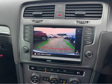 2015 Volkswagen Golf 1.2 TSI 5DR AUTO COMFORT LOW KMS thumbnail