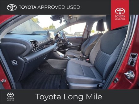 2023 Toyota Yaris - thumbnail 6