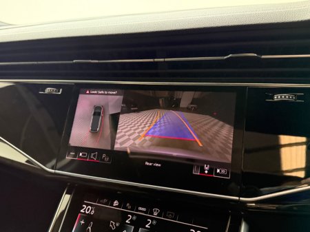 2025 Audi Q7 55 TFSI E S LINE BLACK ED QUATTRO €97,990 thumbnail