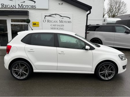 2013 Volkswagen Polo - thumbnail 2