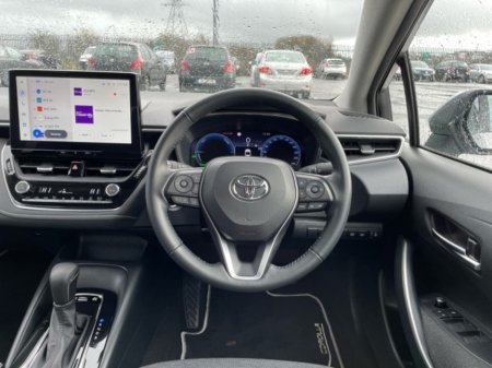2024 Toyota Corolla Saloon - Luna Edition - 1.8 Hybrid - Automatic - 1 Owner + 1 Free Service In JAN 2027 // Remote Central Locking // Front Electric Windows // Rear Electric Windows // Electric Mirrors // Apple Carplay €29,599 thumbnail