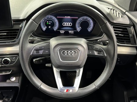 2021 Audi Q5 TFSi E S Line Quattro €39,900 thumbnail