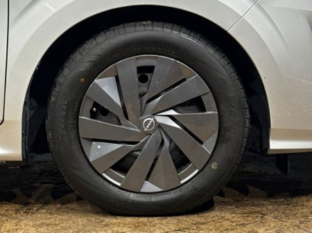 2022 Nissan Note NEW MODEL - HYBRID AUTOMATIC 1.2L E-POWER - PARKING SENSORS - A/C HEATING CONTROLS €17,450 thumbnail