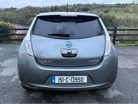 2015 Nissan Leaf - thumbnail 13