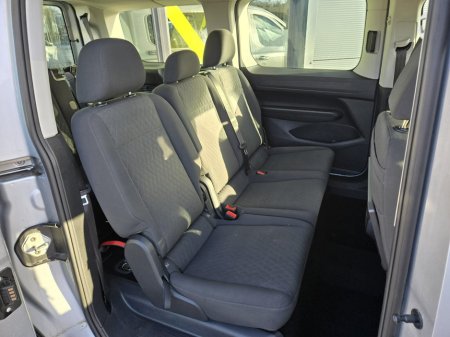 2023 Volkswagen Caddy CADDY LIFE TDI 122HP A7F €36,950 thumbnail