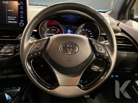 2020 Toyota C-HR - thumbnail 23