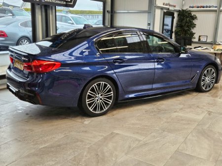 2019 BMW 5 Series - view 2