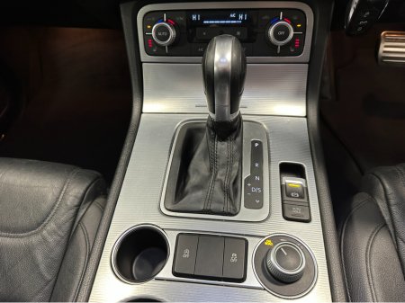 2015 Volkswagen Touareg CV 3.0 TDI 262BHP V6 5DR AUTO VW/AUDI SPECIALISTS WWW.DENISDARCYCARS.IE €20,950 thumbnail