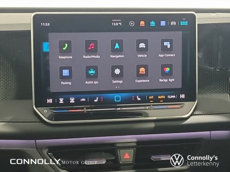 2026 Volkswagen Tiguan  thumbnail