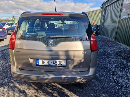 2016 Peugeot 5008 - thumbnail 7