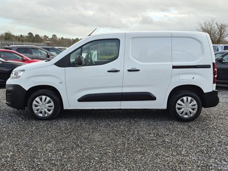 2021 Citroen Berlingo Enterprise 650 Van 1.5 Diesel with 3 seats in front and side loading door.