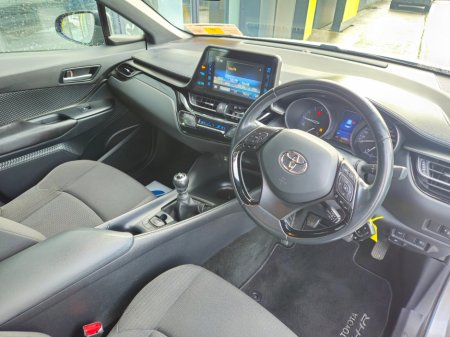 2018 Toyota C-HR - thumbnail 10