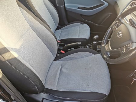 2016 Hyundai i20 - thumbnail 12