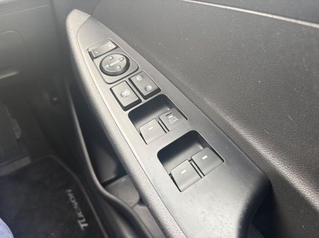 2018 Hyundai Tucson - thumbnail 16