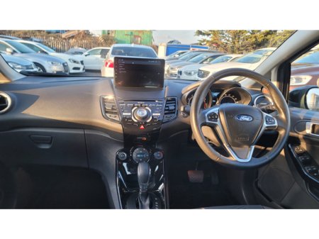 2015 Ford Fiesta - thumbnail 13