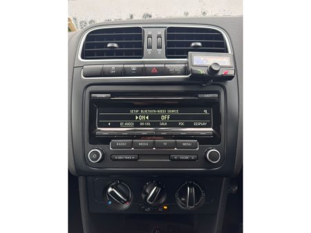 2013 Volkswagen Polo CL 1.2 MANUAL 5SPEED 70HP 5DR €8,750 thumbnail