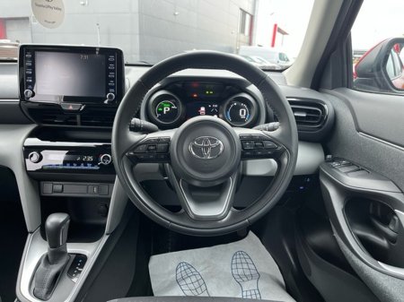 2022 Toyota Yaris Cross - thumbnail 9