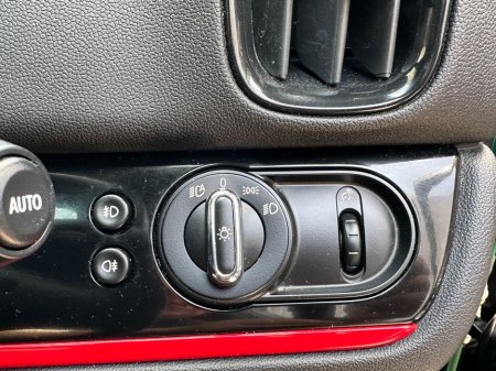 2021 MINI Countryman John Cooper Works ALL4 PHEV €31,400 thumbnail