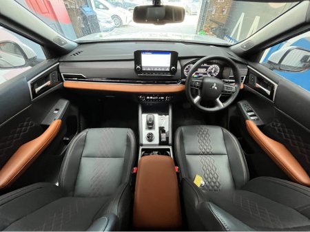 2024 Mitsubishi Outlander - thumbnail 22