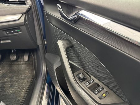 2023 Skoda Octavia - thumbnail 11