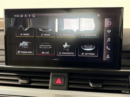 2021 Audi A4 LIMOUSINE 35 TDI 163BHP S-TRONIC**MULTIFUNCTIONAL STEERING WHEEL**CREAM LEATHER INTERIOR**FRONT HEATED SEATS**APPLE CARPLAY**REVERSE CAMERA**PARKING SENSORS**SEMI DIGITAL DASH**FINANCE AVAILABLE €29,995 thumbnail