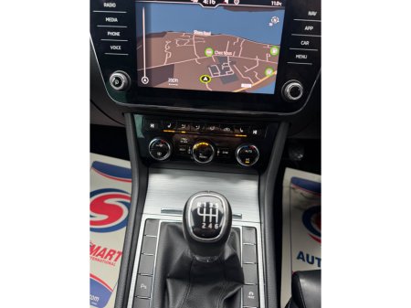 2022 Skoda Superb - thumbnail 15