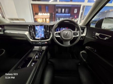2023 Volvo XC60 T6 PHEV PLUS DARK AWD 5DR AUTO €53,950 thumbnail