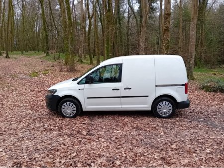 2018 Volkswagen Caddy - view 4