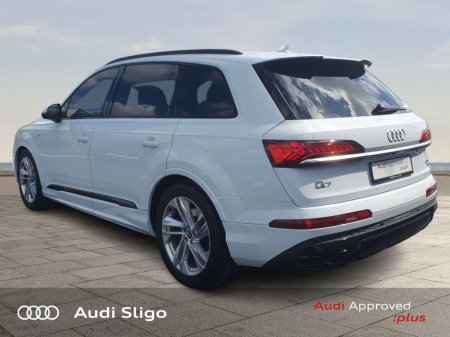 2021 Audi Q7 - thumbnail 5