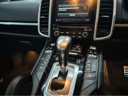 2017 Porsche Cayenne - thumbnail 13