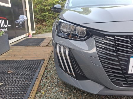 2025 Peugeot 208 ALLURE 1.2 MHEV EDCT 4DR A €23,950