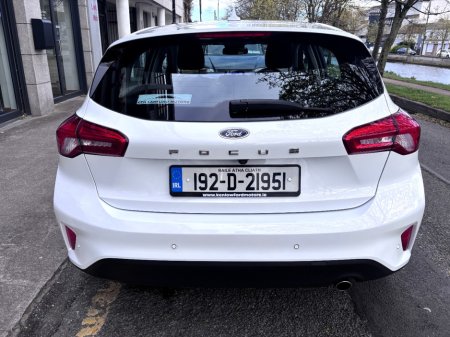 2019 Ford Focus - view 4
