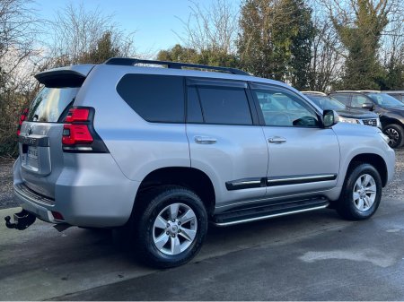 2023 Toyota Landcruiser - thumbnail 9