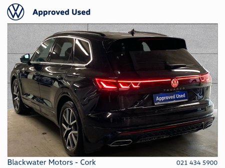 2024 Volkswagen Touareg - photo 3