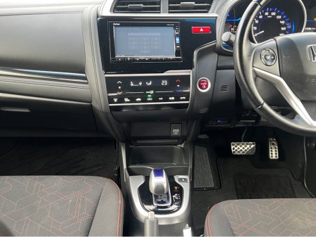 2017 Honda Fit 2017 Honda Fit Sport Self Charging Hybrid Automatic €13,500 thumbnail