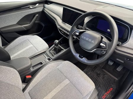 2025 Skoda Octavia - thumbnail 6