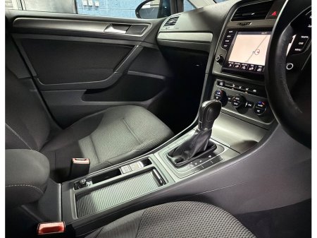 2014 Volkswagen Golf - thumbnail 26