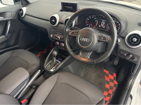 2014 Audi A1 - thumbnail 9