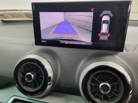 2022 Audi Q2 30 TFSI 110HP SE €23,975 thumbnail