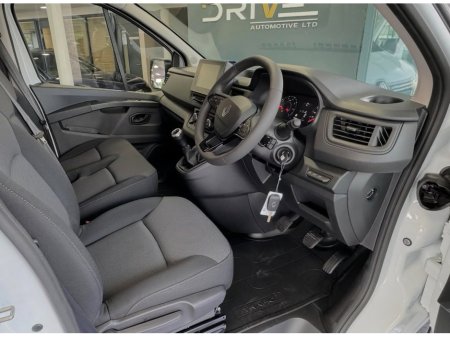 2024 Renault Trafic LWB 2.0 €26,900