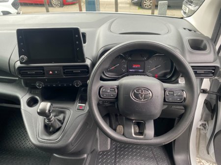 2023 Toyota Proace - thumbnail 12