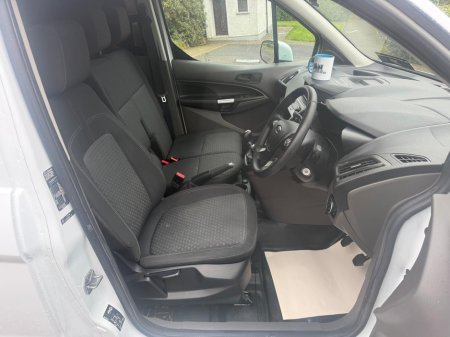 2022 Ford Transit Connect SWB Vs-Kitted 1 1.5 TD 120 M6 FWD 3 €16,995 thumbnail