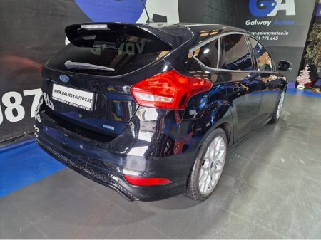 2018 Ford Focus - thumbnail 8