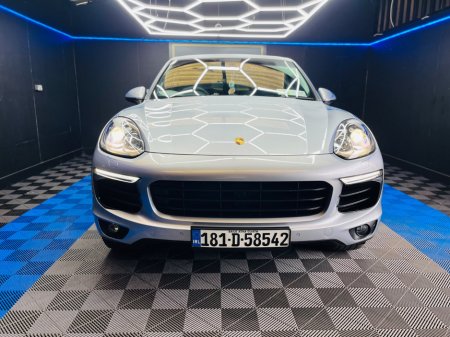 2018 Porsche Cayenne - thumbnail 2