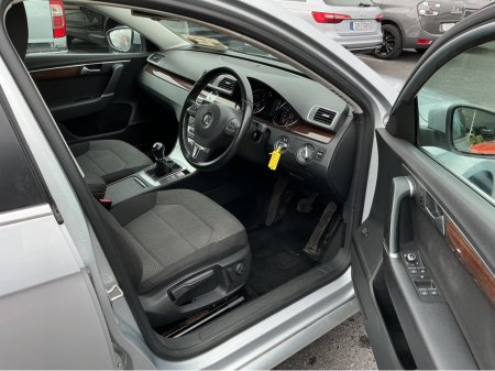 2014 Volkswagen Passat CL 1.6 BLUEMOTION MANUAL 6SPEED FWD 105 5DR ECL €7,995 thumbnail