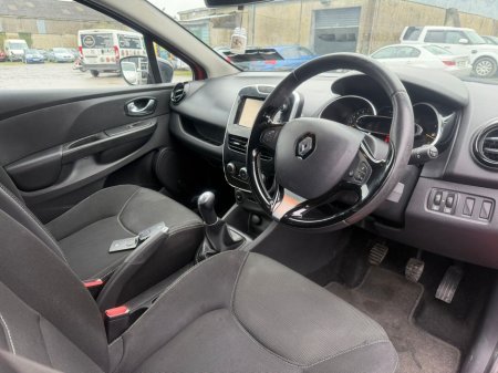 2016 Renault Clio - thumbnail 11