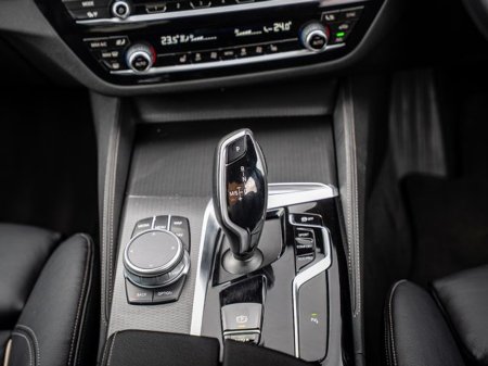 2021 BMW 5 Series - thumbnail 7