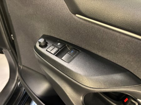 2023 Toyota Yaris 1.5 Hybrid 5Dr Luna €19,950 thumbnail